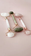 Load image into Gallery viewer, Crystal Face Roller