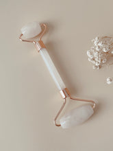 Load image into Gallery viewer, Crystal Face Roller