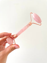 Load image into Gallery viewer, Crystal Face Roller