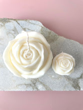 Load image into Gallery viewer, Rose Bud Candle