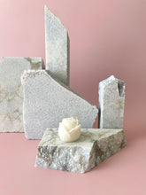 Load image into Gallery viewer, Rose Bud Candle